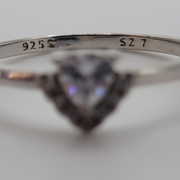 Sterling silver ring, size 7. Triangular gemstone accent. By Charmed aroma. - Picture 6 of 11